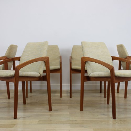 Set Of 6 Danish Teak Chairs Designed By Henning Kjernulf For Korup