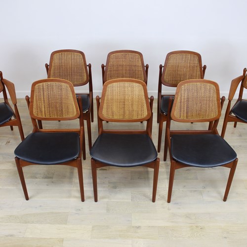 Superb Set Of 8 France And Daverkosen Chairs Model 186 By Arne Vodder