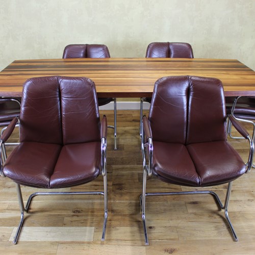 Stylish Pieff Eleganza Table And 6 Chairs