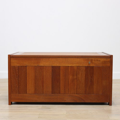 Randers Planked Teak Blanket Chest