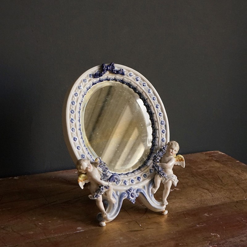 Antique German Porcelain Table Mirror With Cherubs, 19Th Century-rag-and-bone-6-dsc05935-main-638041382419319499.jpeg