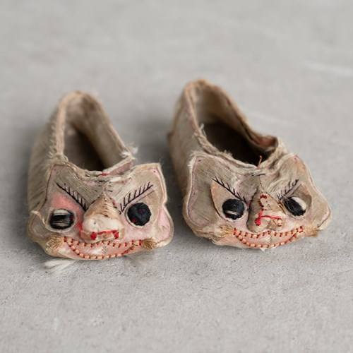 Antique Chinese Silk Embroidered Baby Slippers/Children's Shoes, 19Th Century