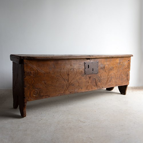 Antique George I Chip Carved Cedar Six Plank Chest/Coffer, Early 18Th Century