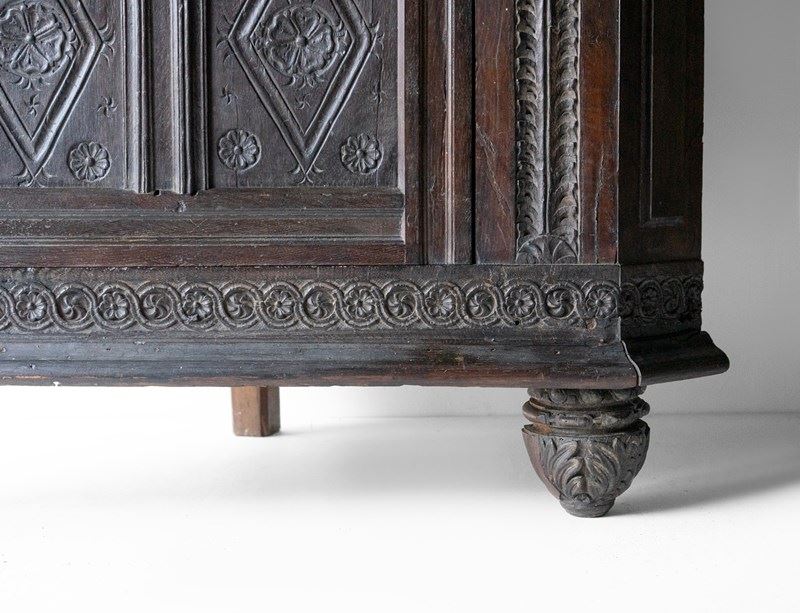 Large Antique Freestanding Carved Oak Corner Cabinet Cupboard, 17Th Century-rag-and-bone-dsc06611-main-638427244795769141.jpg