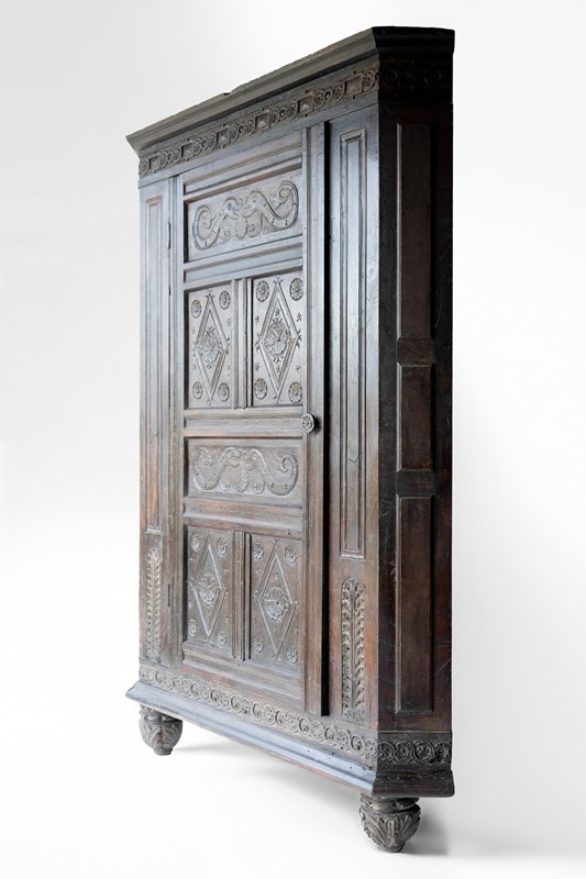Large Antique Freestanding Carved Oak Corner Cabinet Cupboard, 17Th Century-rag-and-bone-dsc06629-final-main-638427244858112194.jpg