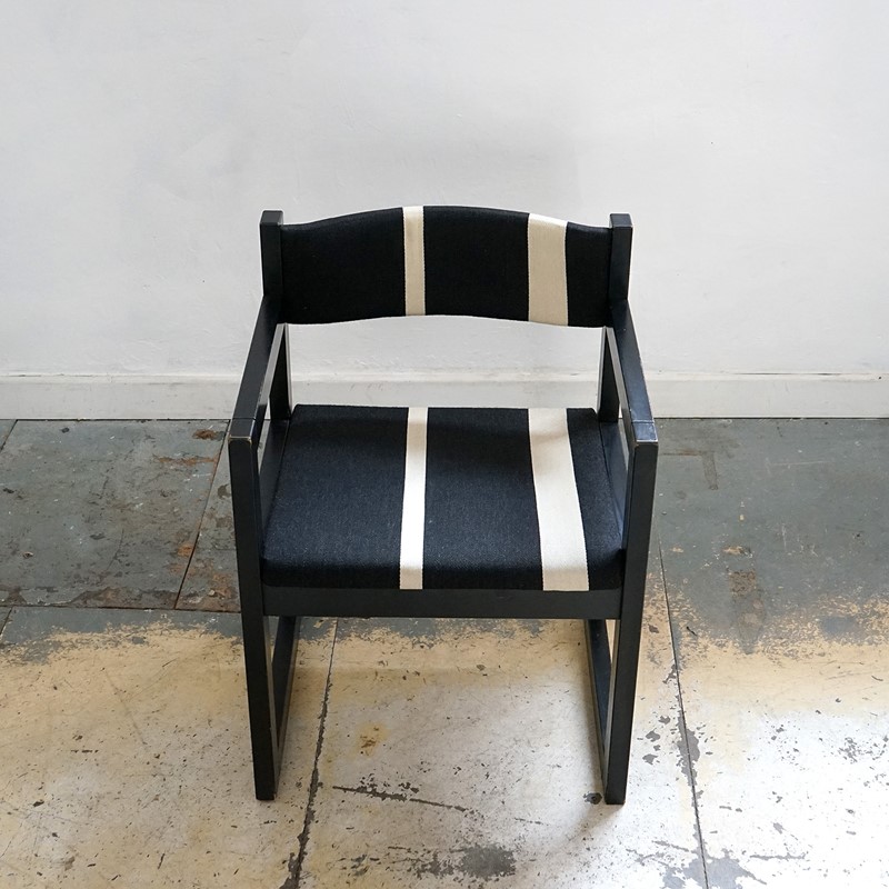 1970s Johannes Nørgaard Upholstered & Oak Chairs-rag-and-bone-dsc06629-main-637570429217875178.JPG