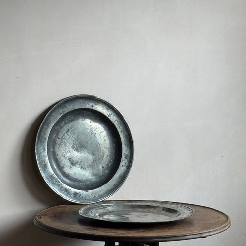 A Pair Of 18Thc English Pewter Chargers