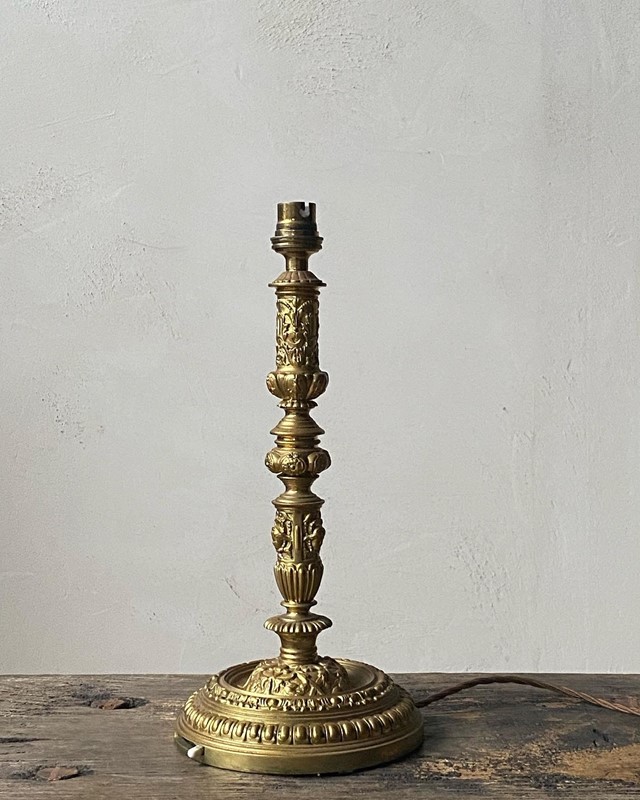 Antique Gilt Brass Table Lamp-repton-co-1-1-16-42-main-637830250247110580.jpeg