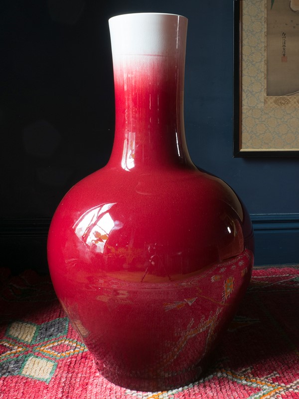 Very Large Tianqiuping Floor Vase-roche-coward-antiques-tianqiuping-celestial-sphere-vase-00003-main-637510502269743014.jpg