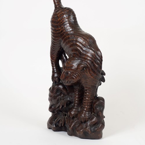 Large Japanese Tiger Carving
