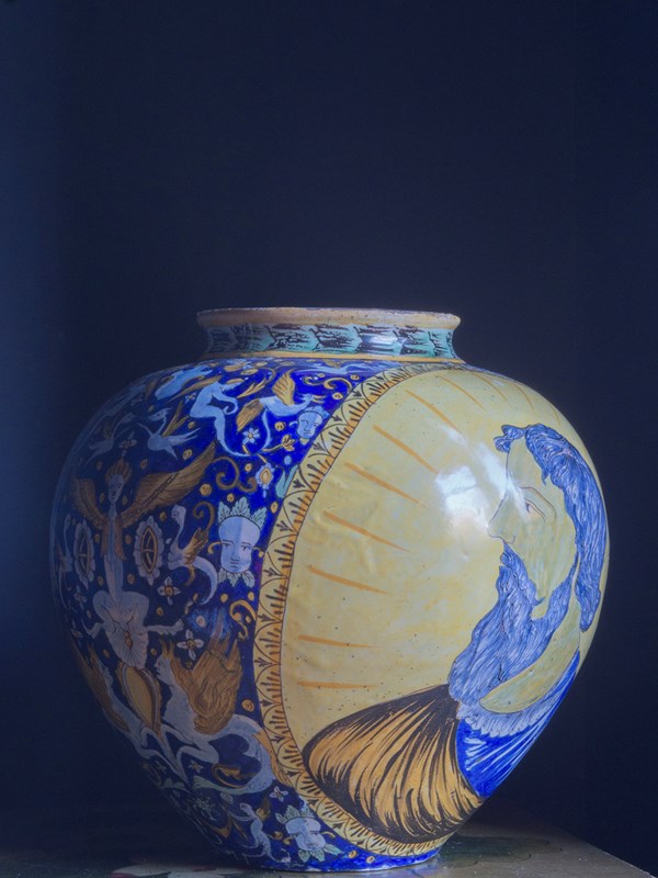 Large Italian Maiolica Vase 19Th Century-roche-coward-maiolica-vase-00005-main-638140440483972741.jpg
