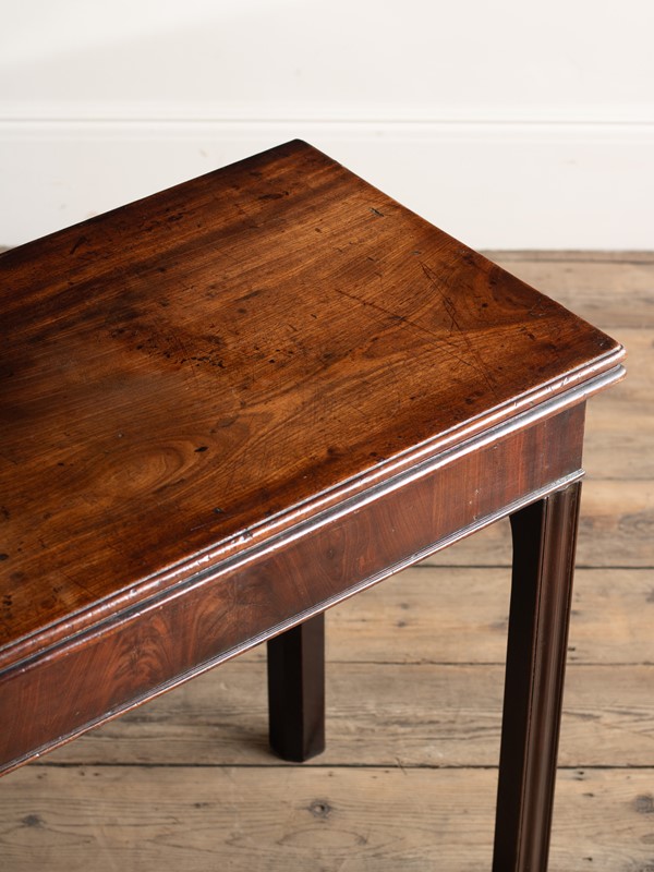 A George III mahogany tea table-ron-green-28db51ed-300c-4d50-b126-bf0ee6524b1e-main-637758491156394189.jpeg