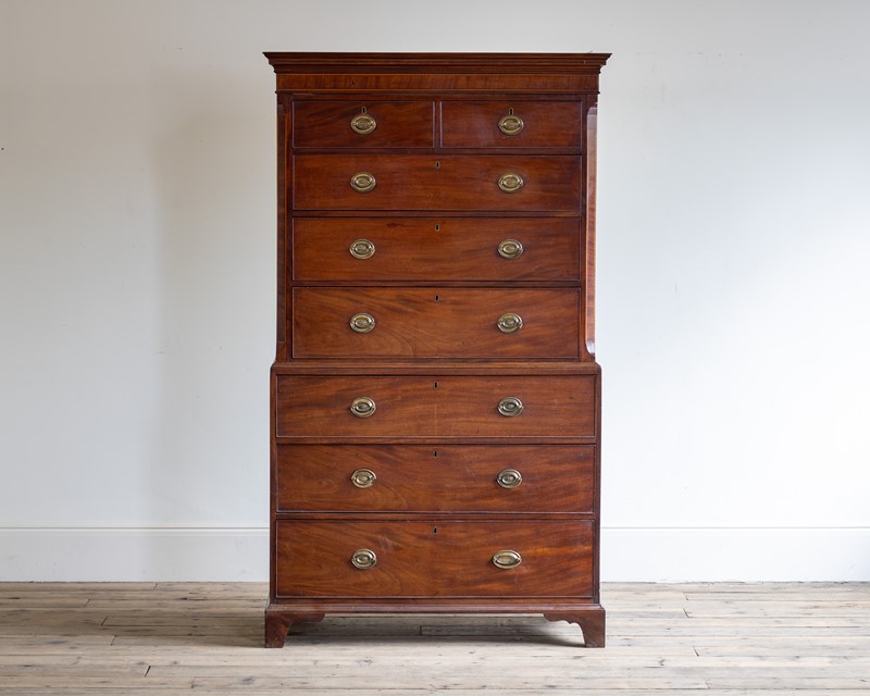 A George III mahogany chest on chest-ron-green-ron-green-3269-main-637671429922949976.jpg