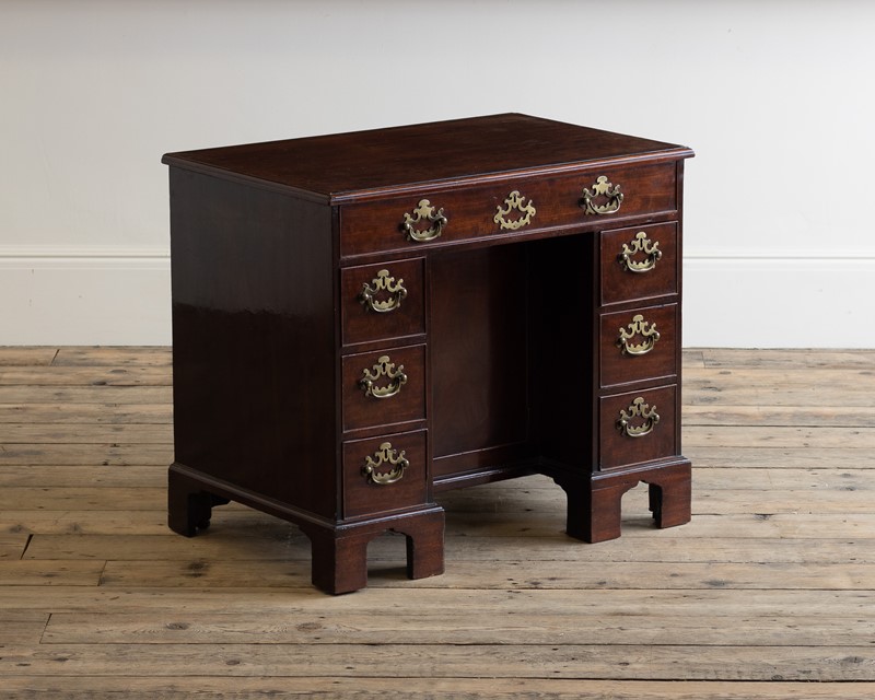 A George III mahogany kneehole desk-ron-green-ron-green-5221-main-637852673486630091.jpg