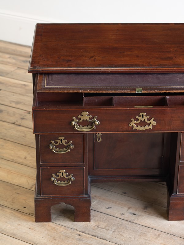 A George III mahogany kneehole desk-ron-green-ron-green-5224-main-637852673606793099.jpg