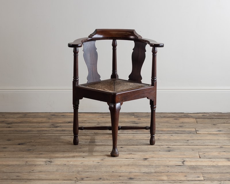 A George II mahogany corner chair-ron-green-ron-green-5299-main-637864847805577501.jpg