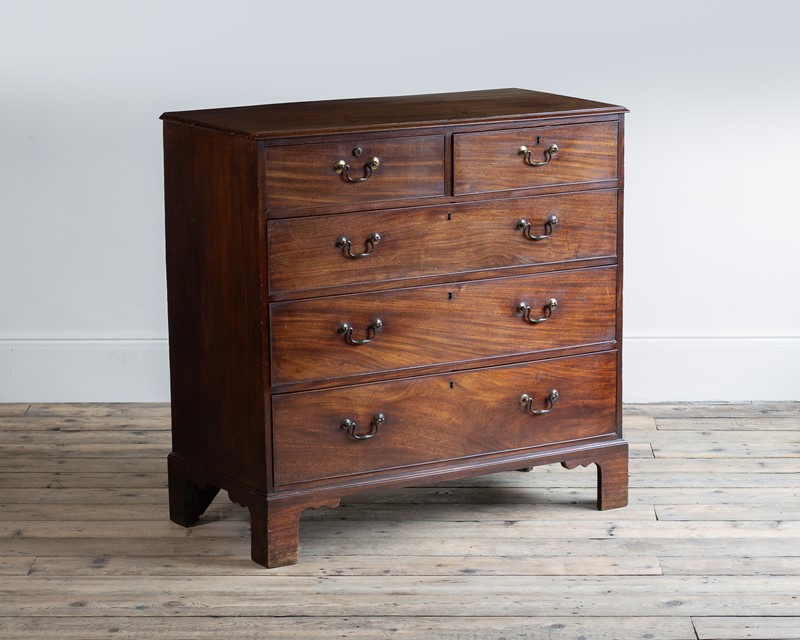 A George III mahogany chest of drawers-ron-green-ron-green-5469-edit-main-637874330983228425.jpg