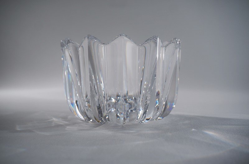 Orrefors Crystal Fleur Bowl By Jan Johansson, Signed-roomscape-dsc04081-1500x988-main-637113834770058791.jpg