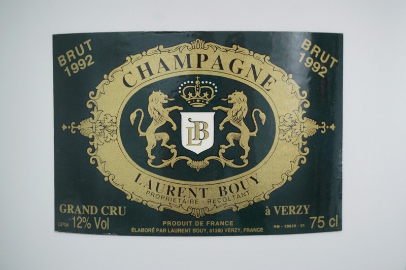 Top hat vintage champagne ice bucket Laurent Bouy-roomscape-dsc04194-1500x998-main-637113819074504241.jpg