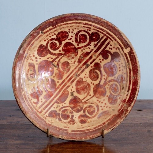 Spanish Manises Lustreware Florals Plate, 17Th Century