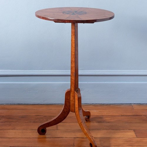 Figured Wood Tilt-Top Table In The Biedermeier Style, 20Th Century