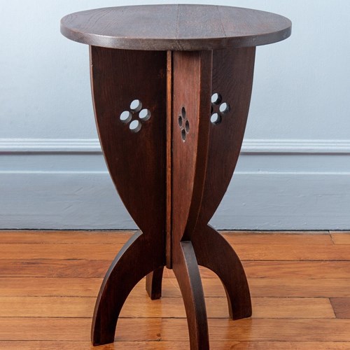 French Arts & Crafts Modernist Oak Pedestal Table, C. 1920
