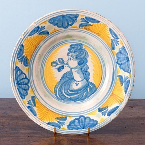 Sicilian Maiolica Dish With Allegorical Bust Of A Woman, 17Th Century