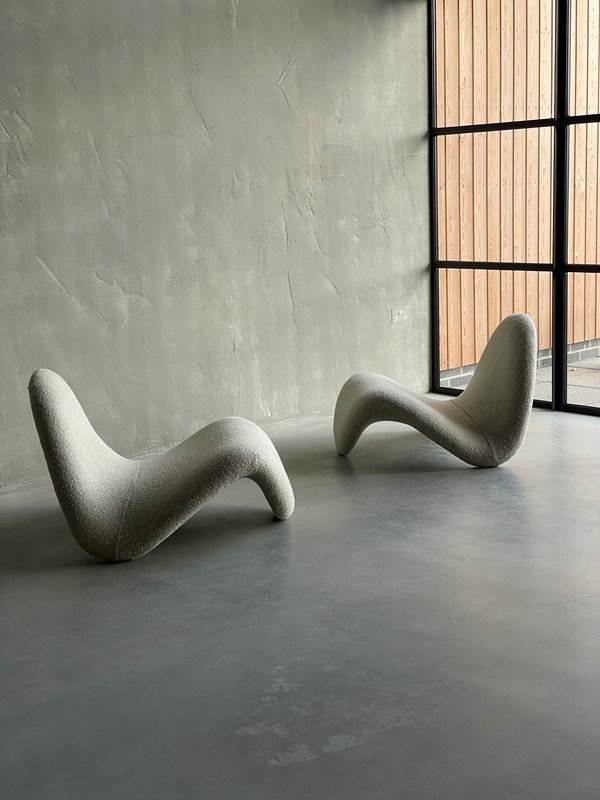 A Pair of 1960s ‘Tongue’ Lounge Chairs-seventeen-twentyone-f182bcb7-0c2a-458d-941d-279fc9b72766-main-638036959143353992.jpeg