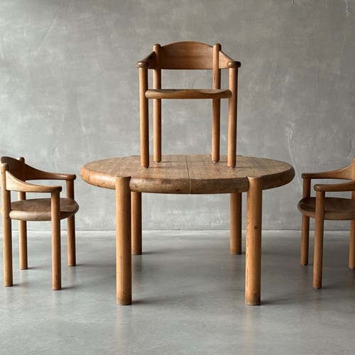 A Daumiller Table And 6 Chairs