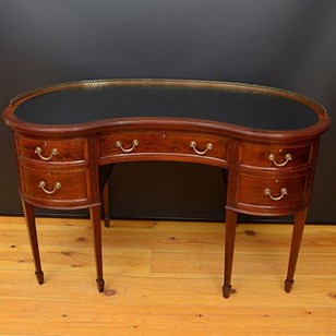 Edwardian Shapland & Petter Mahogan...