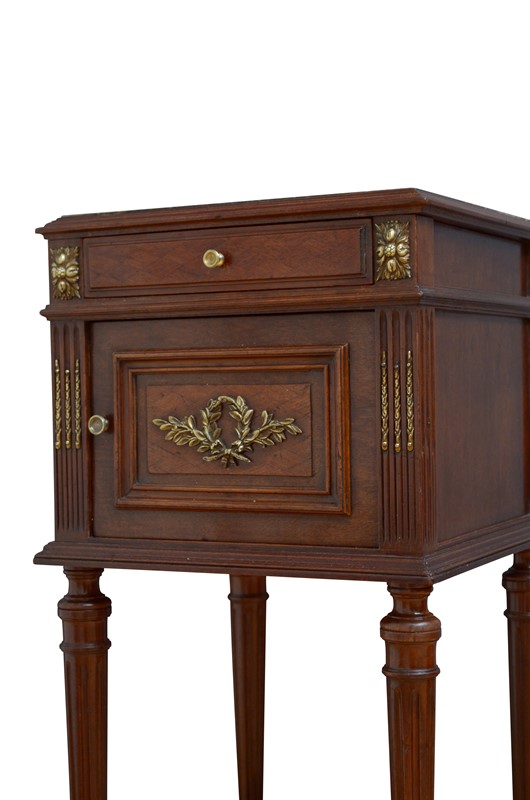 Antique Mahogany Bedside Cabinet-spinka-co-3-main-638028316873373066.JPG