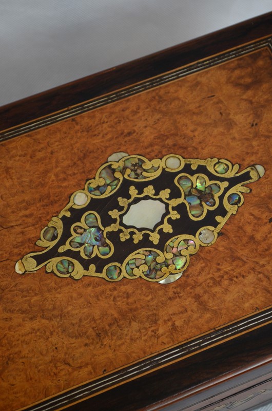 Magnificent Victorian Jewellery Box in Amboyna-spinka-co-4-main-637278240308671786.jpg