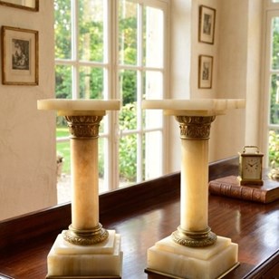 Pair Of Low Victorian Columns With ...