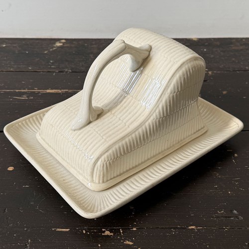 A Late 19Th C French Lidded Creamware Cheese Dish
