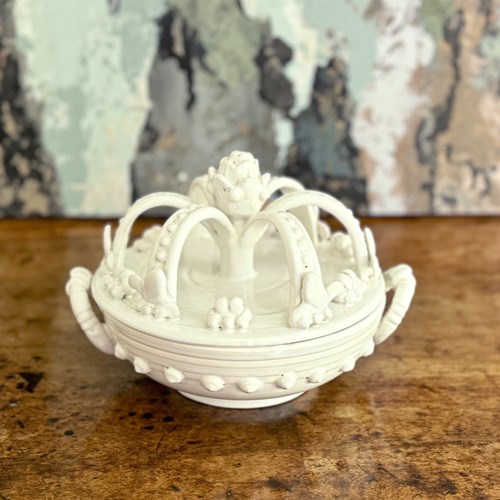 A Late 19Th C French Ceramic Crown Lidded Dish