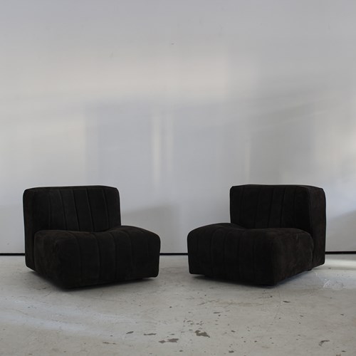 Pair Of Tito Agnoli Slipper Chairs For Arflex