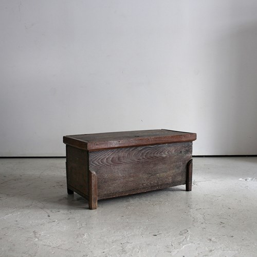 Small Scale Early 19Th C. Portuguese Coffer (1)