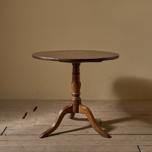 18Th Century Oak Tilt Top Table
