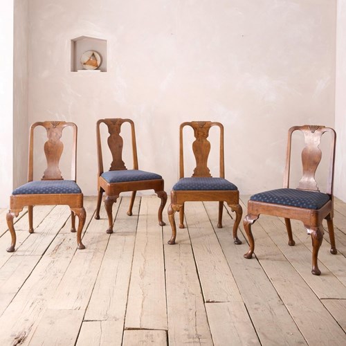 Set Of 4 Genuine Queen Anne Dining Chairs
