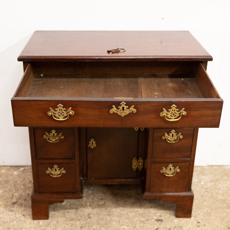 Antique Georgian Mahogany Kneehole Desk-the-architectural-forum-antique-georgian-small-desk-mahogany-with-cupboard-and-drawers-11-main-637633447032335430.jpg