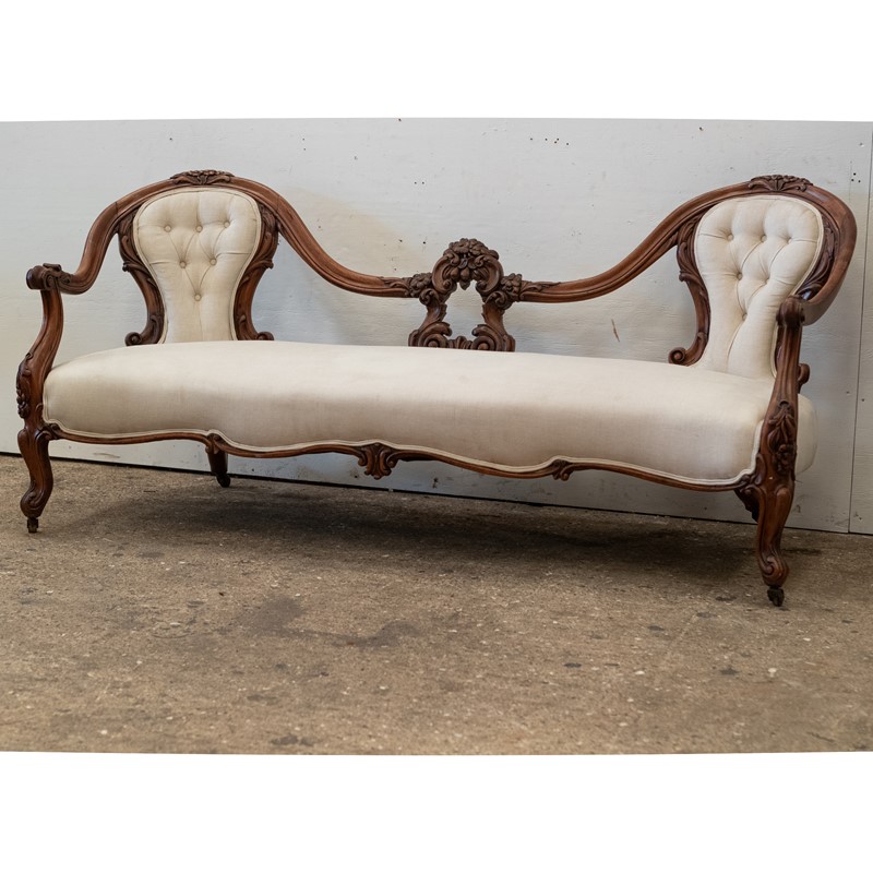 Antique Victorian Carved Mahogany Parlour Sofa-the-architectural-forum-antique-victorian-love-seat-with-carved-wood-2-main-637996367224623877.jpg