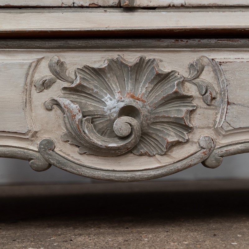 Antique french carved oak louis xv style armoire-the-architectural-forum-rc-teak-worktops-1-13-4f85e47c-6fbd-4840-97c7-817129a39fec-2000x-main-637039807522420702.jpg
