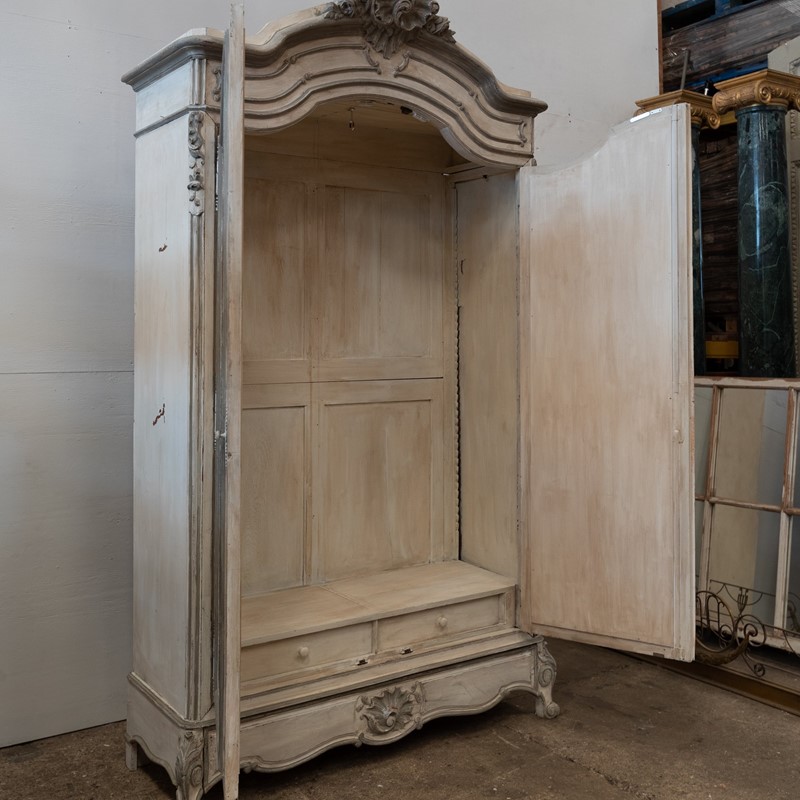 Antique french carved oak louis xv style armoire-the-architectural-forum-rc-teak-worktops-1-4-c08cbcb7-3a44-4660-81ef-1b6e49975393-2000x-main-637039807411014690.jpg