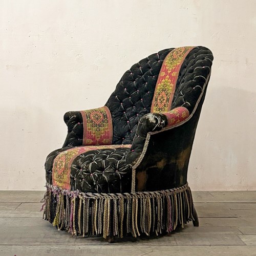 Black Velvet Buttoned Armchair