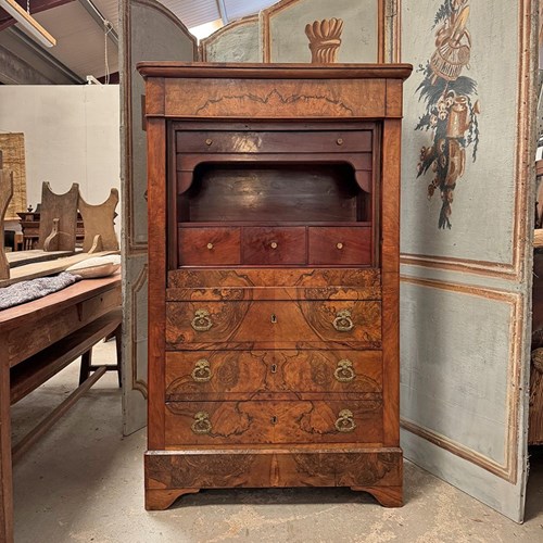 Ladies Cabinet