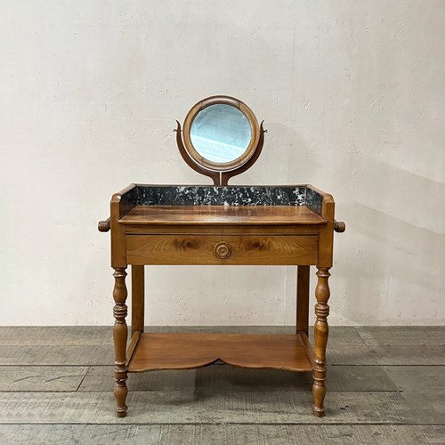 Washstand With Adjustable Mirror