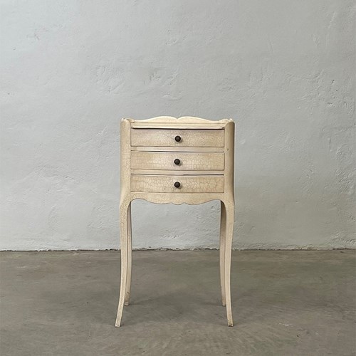  Chevet With 3 Drawers