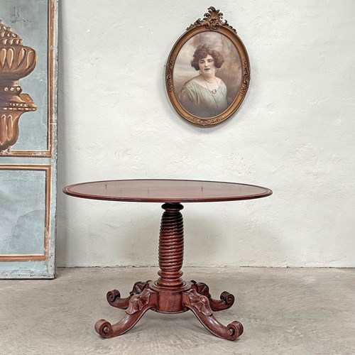 Mahogany Oval Top Tilt Table
