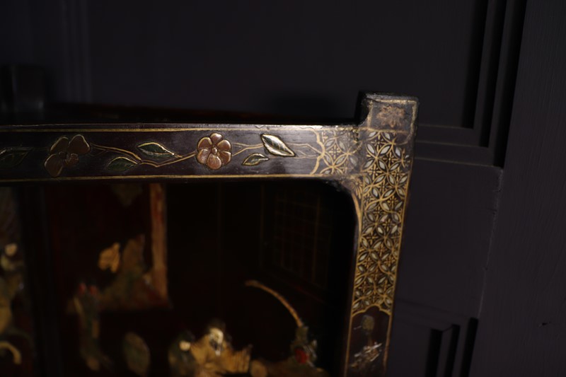 Antique 19th Century Japanese Lacquered Stand-the-furniture-rooms-img-0015-main-637949251809495360.jpg