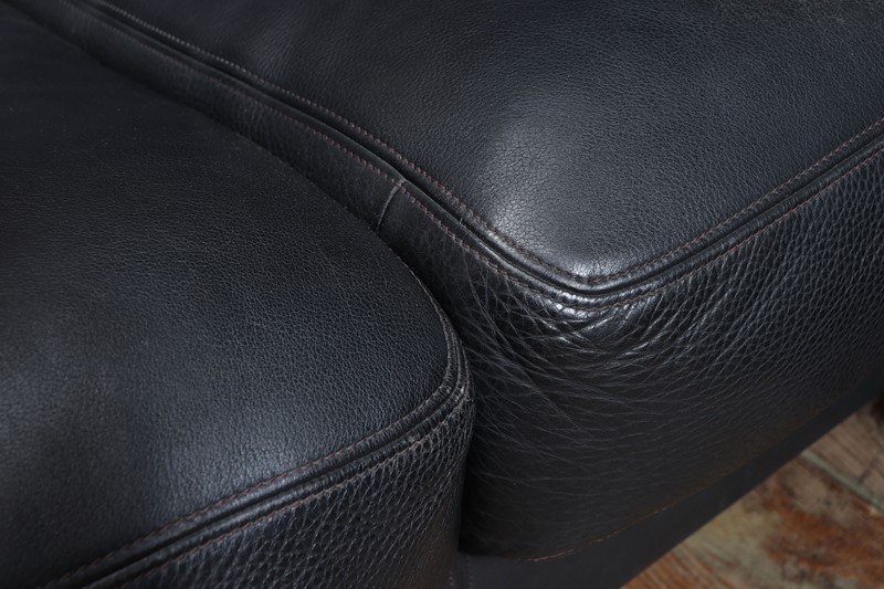 Pair Of Black Leather De Sede Sofas-the-furniture-rooms-img-1584-main-638003721276943288.jpg